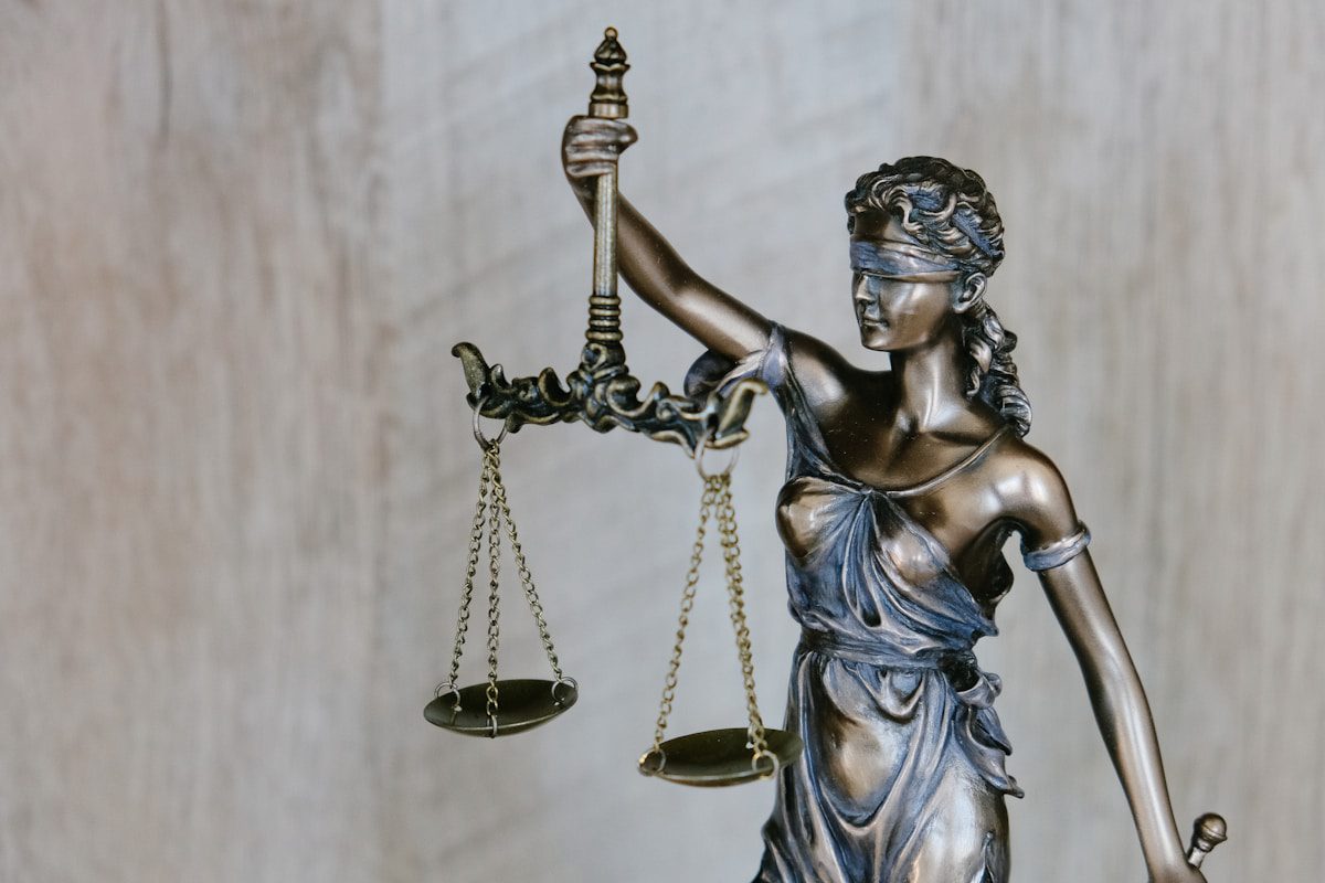Legislação e documentos jurídicos
